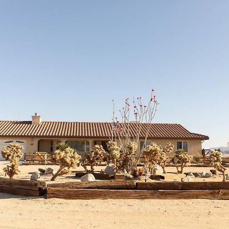 Sun Runner - Serene Desert Home W/Pool & Hot Tub Туэнтинайн-Палмс Экстерьер фото