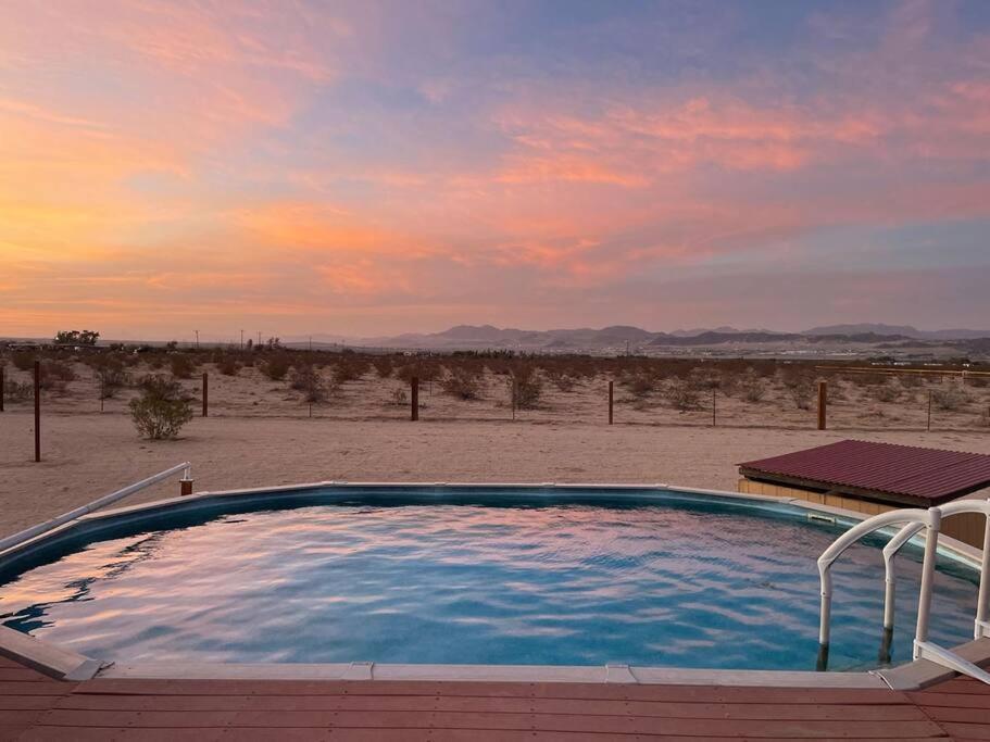 Sun Runner - Serene Desert Home W/Pool & Hot Tub Туэнтинайн-Палмс Экстерьер фото